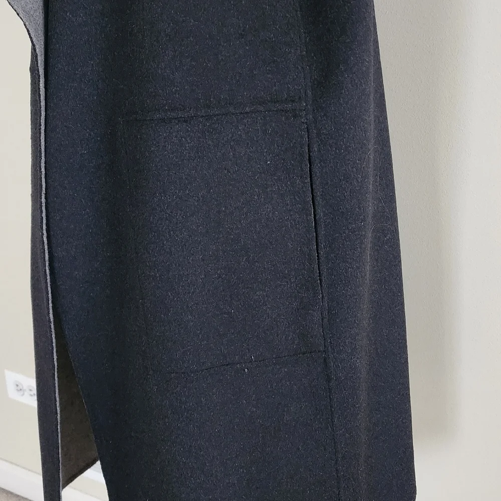 Calvin Klein Reversible wool vest - Picture 11 of 12